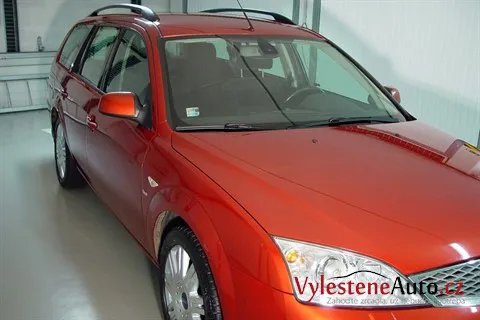 Ford Mondeo 3.0 V6 Ghia kombi - Leštění laku
