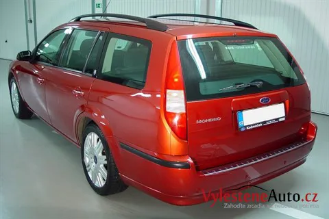Ford Mondeo 3.0 V6 Ghia kombi - Leštění laku