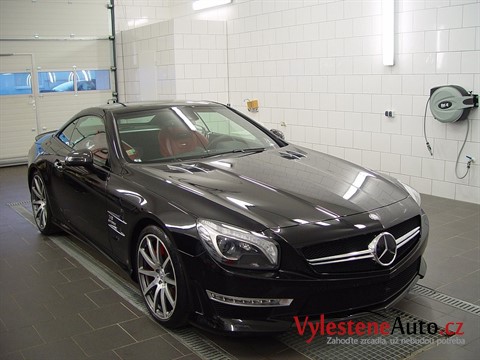 Mercedes SL 63 AMG