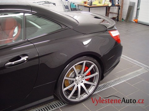 Mercedes SL 63 AMG