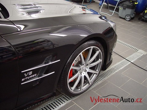 Mercedes SL 63 AMG