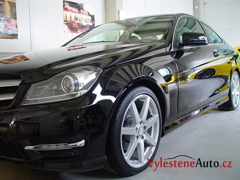 Mercedes C kupé - Renovace a nanokeramická ochrana laku