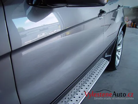 BMW X5 4.8 iS - Renovace a nanokeramická ochrana laku