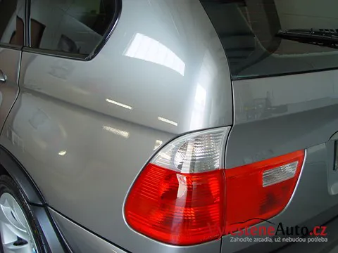 BMW X5 4.8 iS - Renovace a nanokeramická ochrana laku