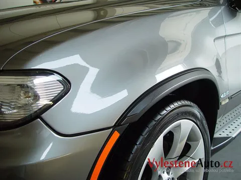 BMW X5 4.8 iS - Renovace a nanokeramická ochrana laku