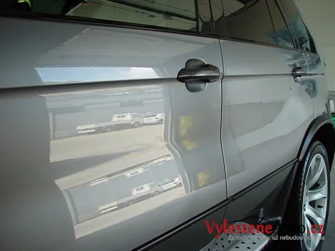 BMW X5 4.8 iS - Renovace a nanokeramická ochrana laku