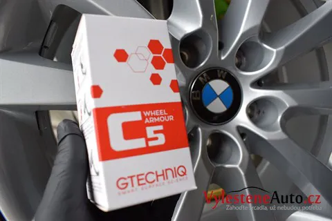 BMW 530d kombi - Renovace a nanokeramická ochrana laku