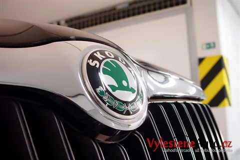 Škoda Superb 2.0 TDI 4x4 - Rozleštění a ochrana laku