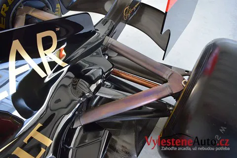 Formule 1 Lotus Renault GP (R31) - Renovace a nanokeramická ochrana laku