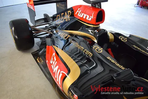 Formule 1 Lotus Renault GP (R31) - Renovace a nanokeramická ochrana laku