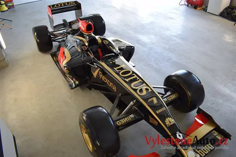 Formule 1 Lotus Renault GP (R31) - Renovace a nanokeramická ochrana laku