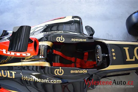 Formule 1 Lotus Renault GP (R31) - Renovace a nanokeramická ochrana laku