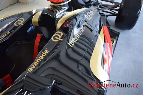 Formule 1 Lotus Renault GP (R31) - Renovace a nanokeramická ochrana laku