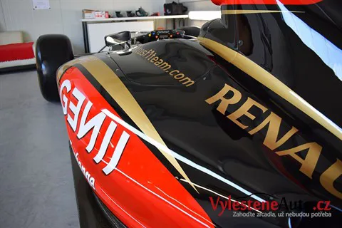 Formule 1 Lotus Renault GP (R31) - Renovace a nanokeramická ochrana laku