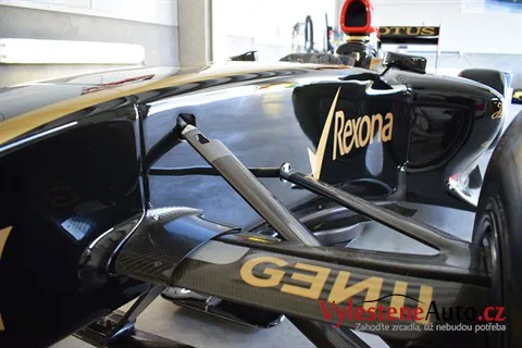 Formule 1 Lotus Renault GP (R31) - Renovace a nanokeramická ochrana laku