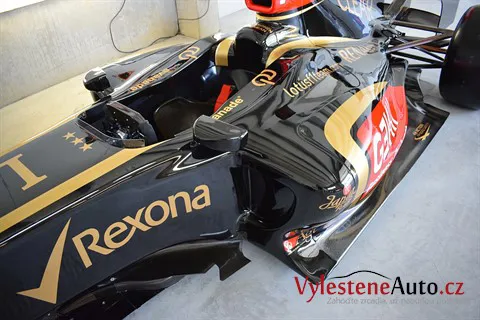 Formule 1 Lotus Renault GP (R31) - Renovace a nanokeramická ochrana laku