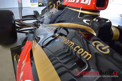 Formule 1 Lotus Renault GP (R31) - Renovace a nanokeramická ochrana laku