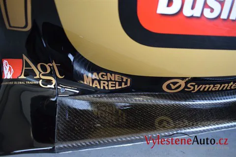 Formule 1 Lotus Renault GP (R31) - Renovace a nanokeramická ochrana laku