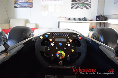 Formule 1 Lotus Renault GP (R31) - Renovace a nanokeramická ochrana laku