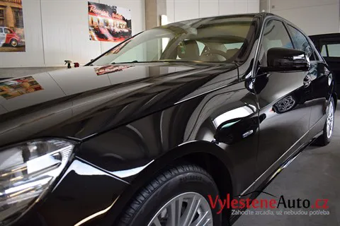 Mercedes E 350 - Renovace a nanokeramická ochrana laku