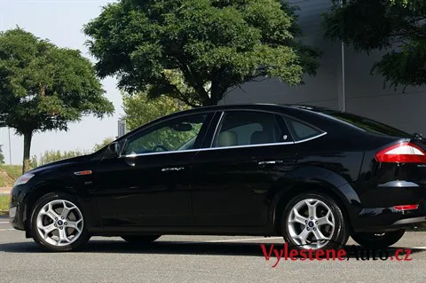 Ford Mondeo 2.5T Ghia - Renovace laku