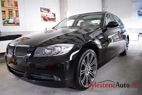 BMW 325i - Renovace a nanokeramická ochrana laku
