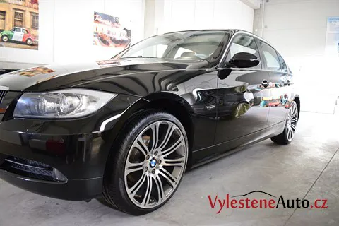BMW 325i - Renovace a nanokeramická ochrana laku