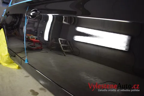 BMW 325i - Renovace a nanokeramická ochrana laku