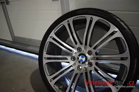 BMW 325i - Renovace a nanokeramická ochrana laku