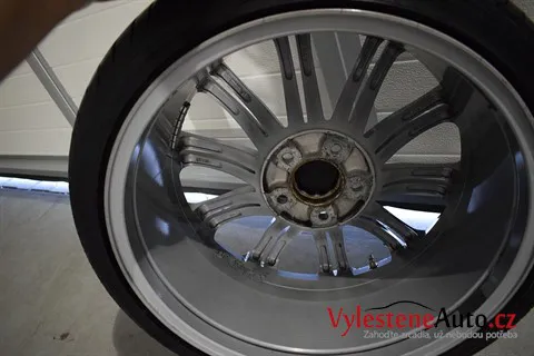 BMW 325i - Renovace a nanokeramická ochrana laku