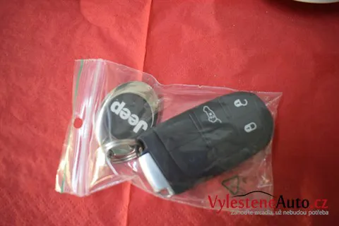 Jeep Grand Cherokee 5.7 Hemi - Renovace a nanokeramická ochrana laku