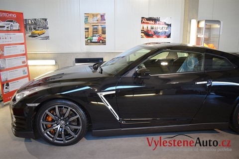 Nissan GT-R