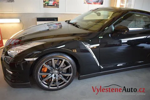 Nissan GT-R - Renovace a nanokeramická ochrana laku
