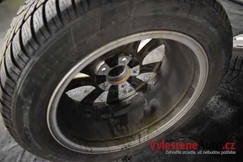 BMW 520d - Renovace a nanokeramická ochrana laku