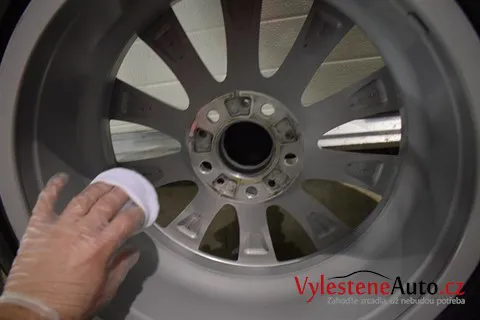 BMW 330d kombi - Renovace a nanokeramická ochrana laku