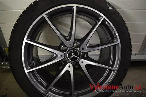 Mercedes E 63 AMG S - Komplexní nanokeramická ochrana karoserie