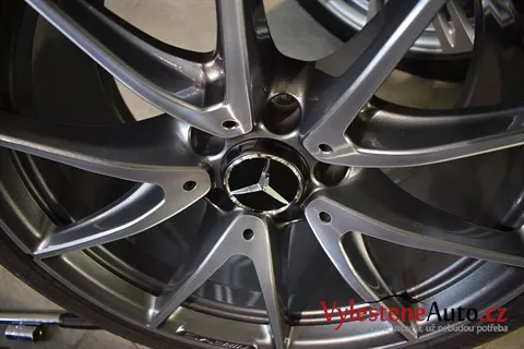 Mercedes E 63 AMG S - Komplexní nanokeramická ochrana karoserie