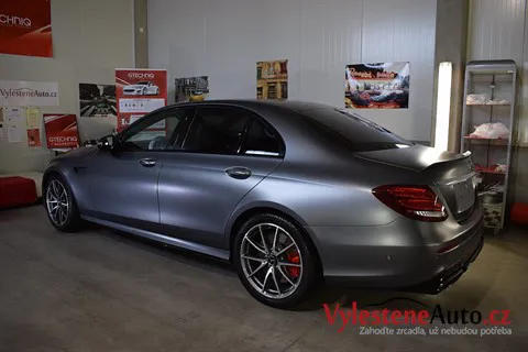 Mercedes E 63 AMG S - Komplexní nanokeramická ochrana karoserie