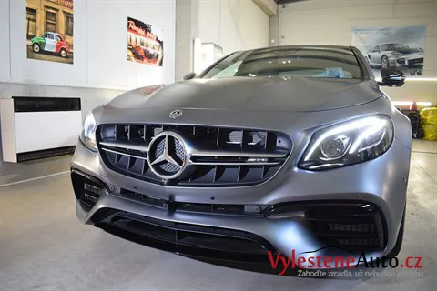 Mercedes E 63 AMG S - Komplexní nanokeramická ochrana karoserie