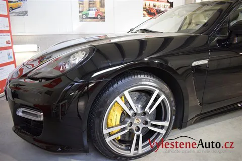 Porsche Panamera Turbo S - Renovace a nanokeramická ochrana laku