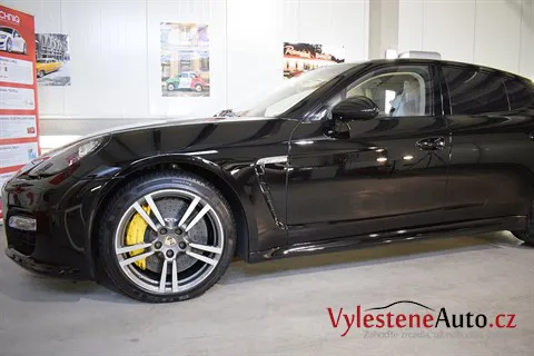 Porsche Panamera Turbo S - Renovace a nanokeramická ochrana laku