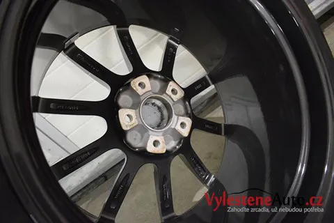 Porsche 911 4S - Renovace a nanokeramická ochrana laku