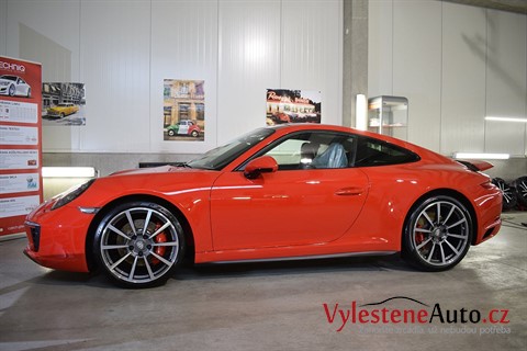 Porsche 911 4S