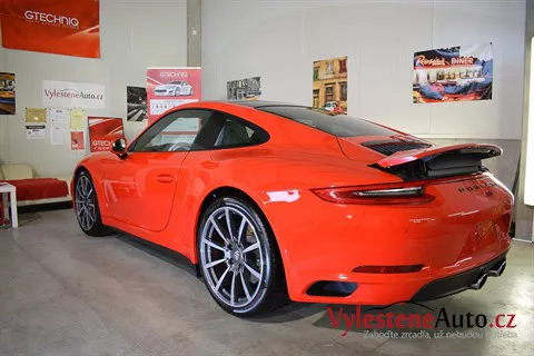 Porsche 911 4S - Renovace a nanokeramická ochrana laku