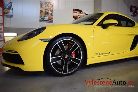 Porsche Cayman S - Renovace a nanokeramická ochrana laku