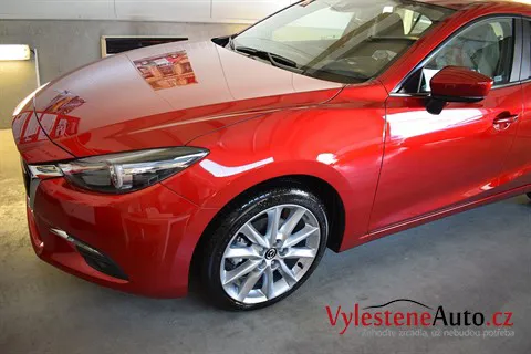 Mazda 3 - Renovace a nanokeramická ochrana laku