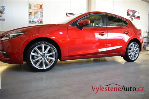 Mazda 3 - Renovace a nanokeramická ochrana laku