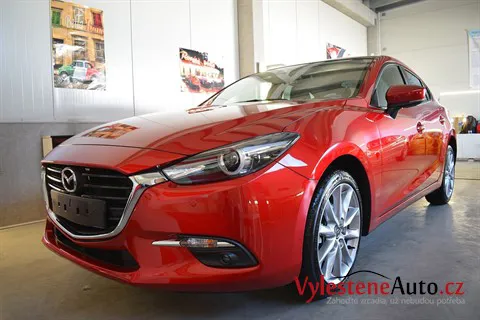 Mazda 3 - Renovace a nanokeramická ochrana laku