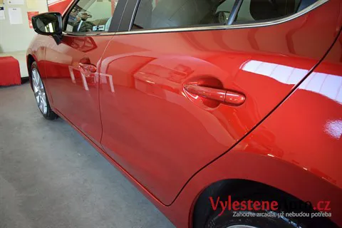 Mazda 3 - Renovace a nanokeramická ochrana laku