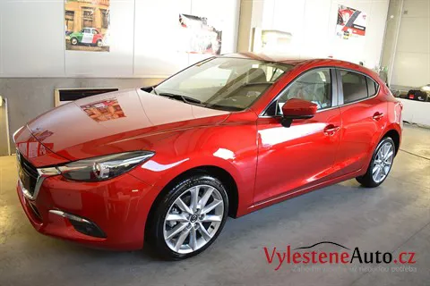 Mazda 3 - Renovace a nanokeramická ochrana laku